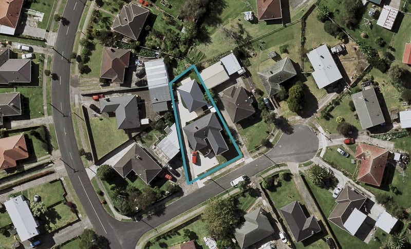 4 Herald Place, Otara, Auckland - Carousel 1