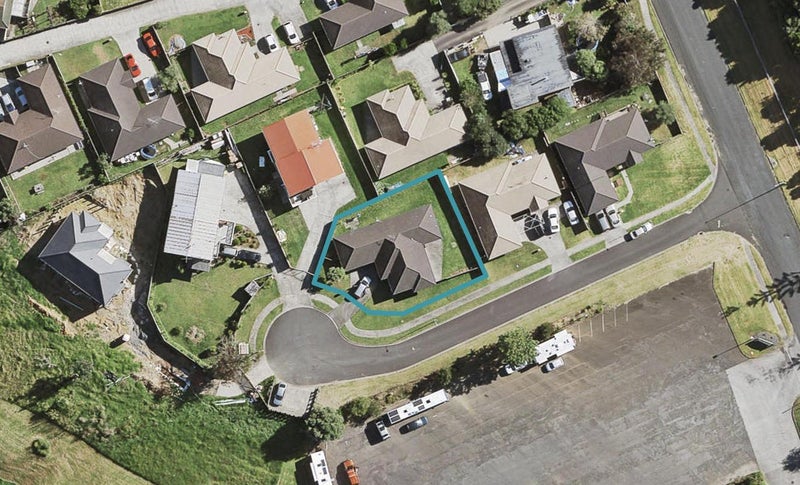 5 Ramwall Place, Weymouth, Auckland - Carousel 1