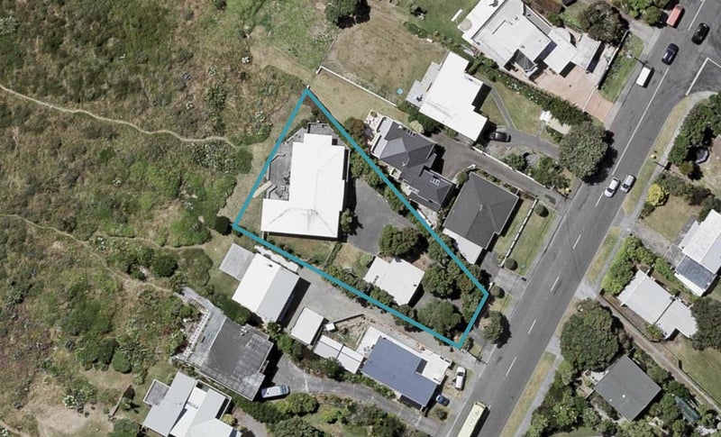 97 Manly Street, Paraparaumu Beach, Paraparaumu - Carousel 1