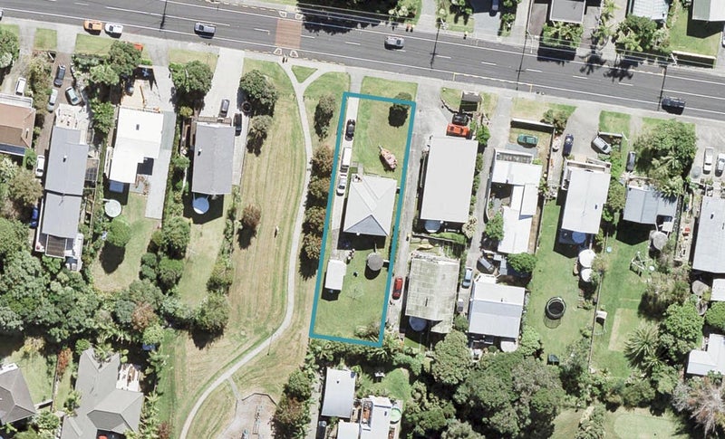 1285 Whangaparaoa Road, Army Bay, Whangaparaoa - Carousel 1