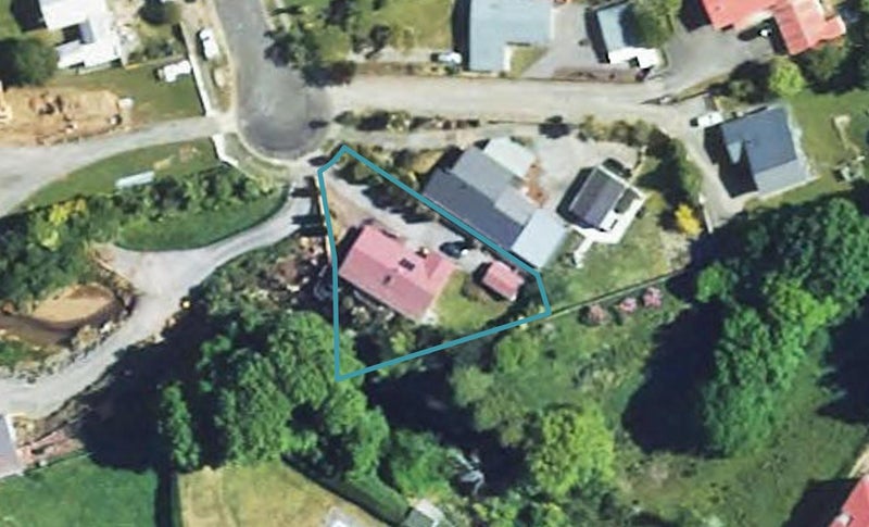 60 Titania Street, Stratford - Carousel 1