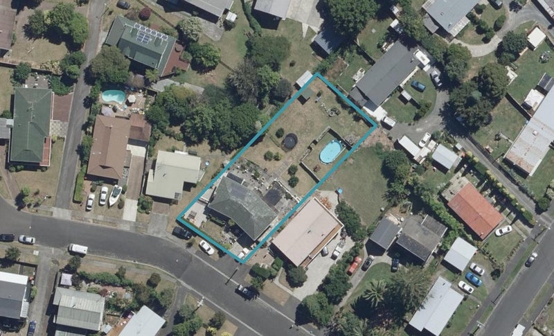 38 Mitcham Avenue, Forest Lake, Hamilton - Carousel 1