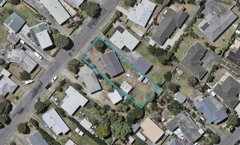 20 Rangiatea Street, Paraparaumu Beach, Paraparaumu - Carousel 1