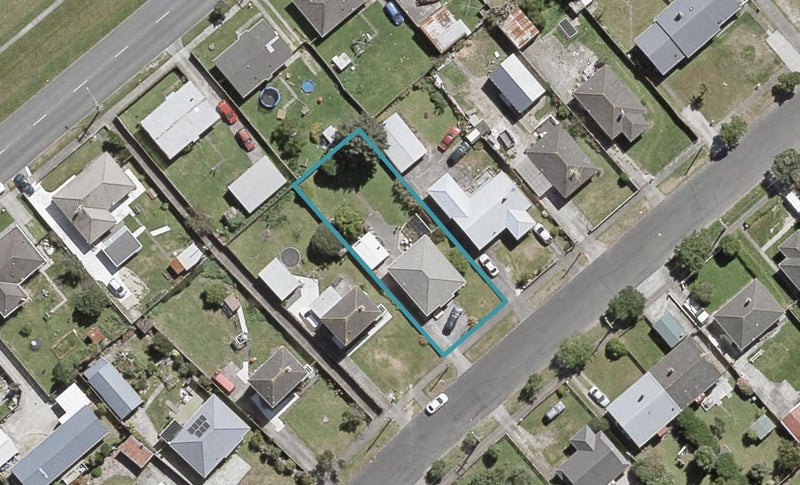 121 Molesworth Street, Taita, Lower Hutt - Carousel 1