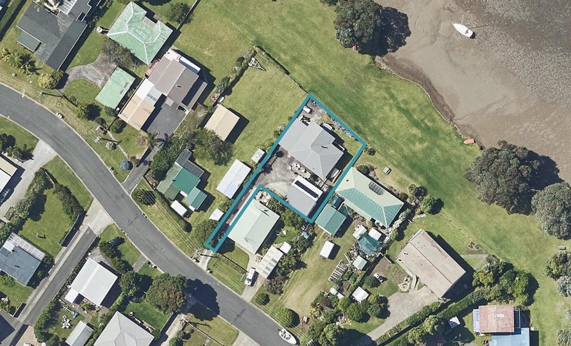 16B Roretana Drive, Athenree, Katikati - Carousel 1