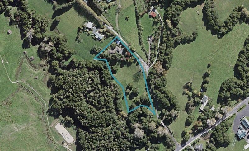 6 Hall Lane, Kaipara Flats, Warkworth - Carousel 1