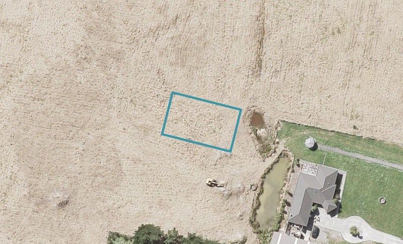3 Te Ara O Pukeko, Wainuiomata, Lower Hutt - Carousel 1