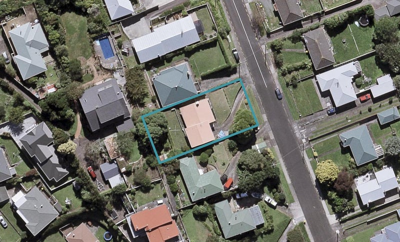 74 Bayly Road, Blagdon, New Plymouth - Carousel 1