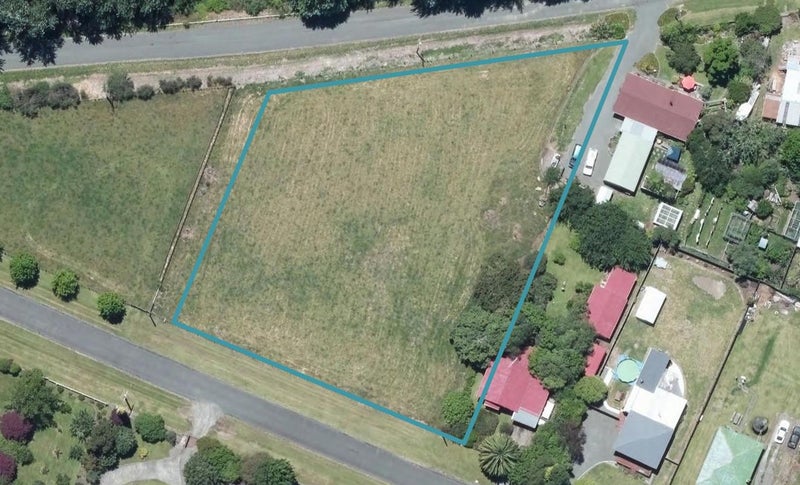 15 Russell Parade North, Frasertown, Wairoa - Carousel 1