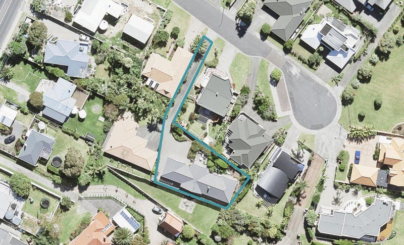 8 Spinnaker Point, Manly, Whangaparaoa - Carousel 1