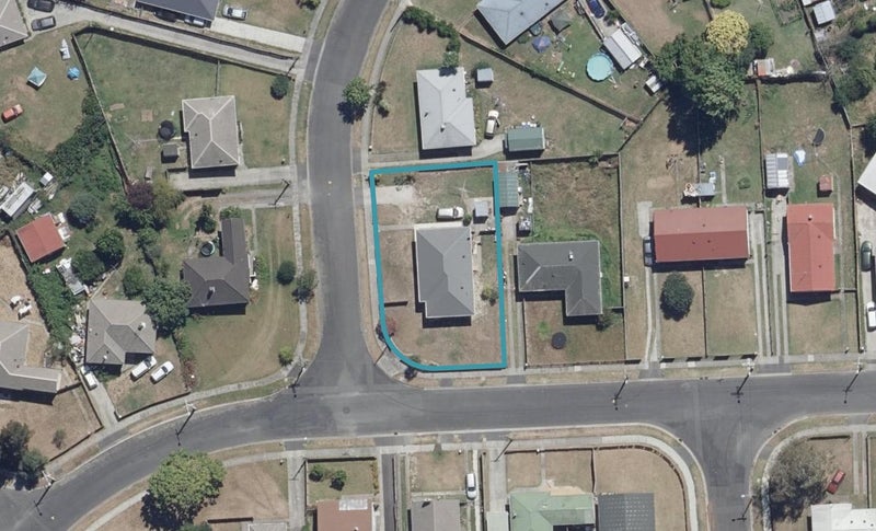 2 Keats Crescent, Enderley, Hamilton - Carousel 1