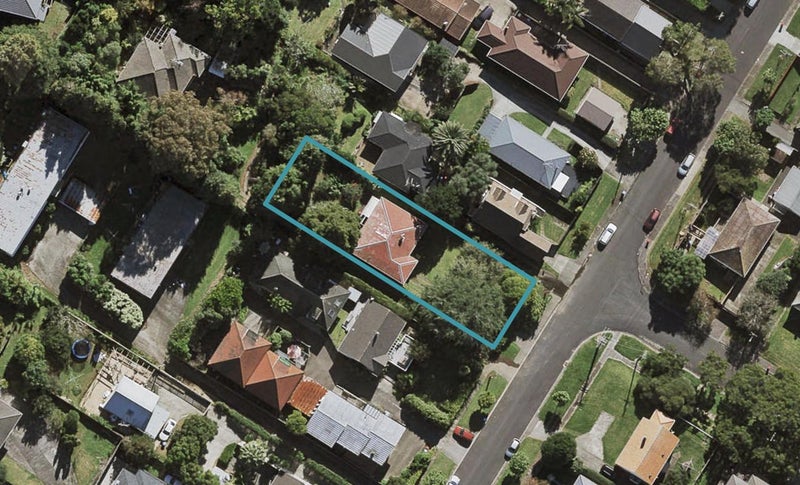 138 Paihia Road, One Tree Hill, Auckland - Carousel 1