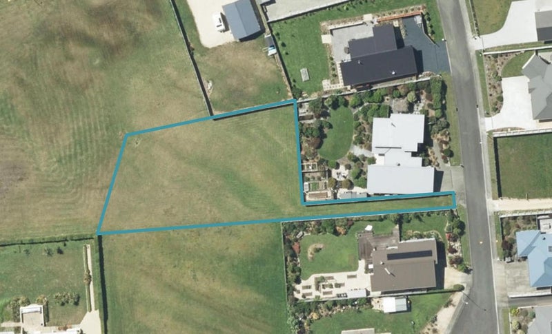 8 Mcdonald Place, Collingwood - Carousel 1