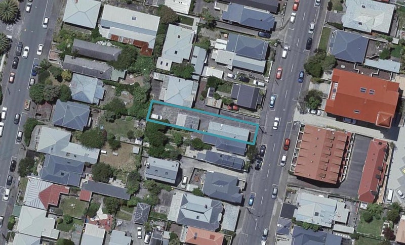 242 Adelaide Road, Newtown, Wellington - Carousel 1