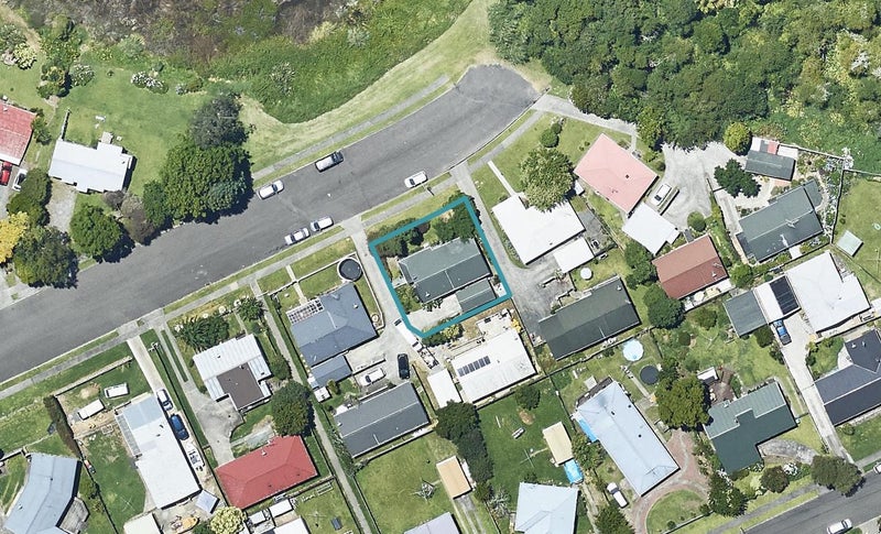 76 Esmeralda Street, Welcome Bay, Tauranga - Carousel 1