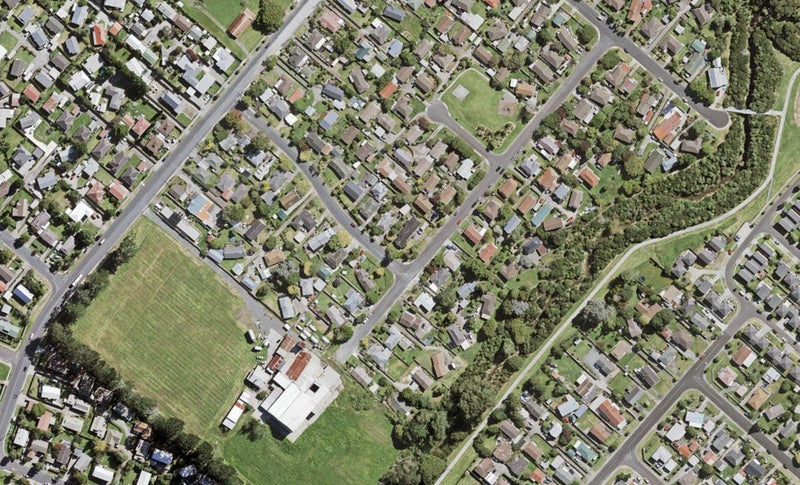 19E Chislehurst Street, Henderson, Auckland - Carousel 1