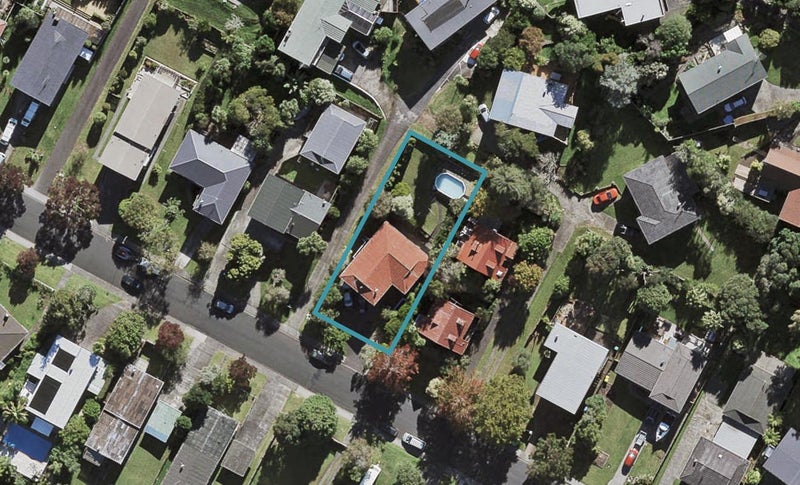 63 Lynden Avenue, Hillcrest, Auckland - Carousel 1