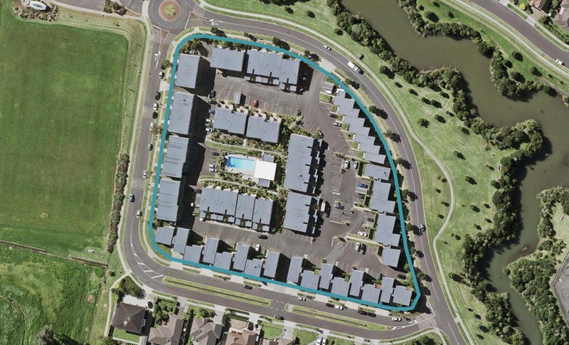 116/7 Kelvin Hart Drive, East Tamaki, Auckland - Carousel 1