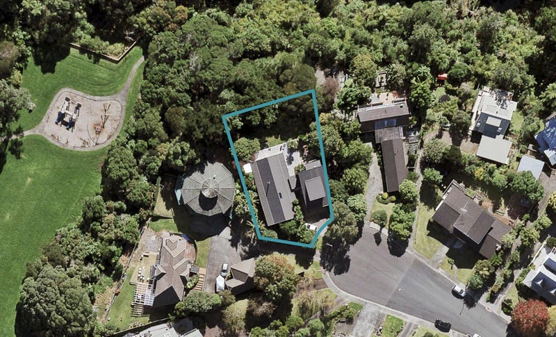 32 Royal Viking Way, Lynfield, Auckland - Carousel 1