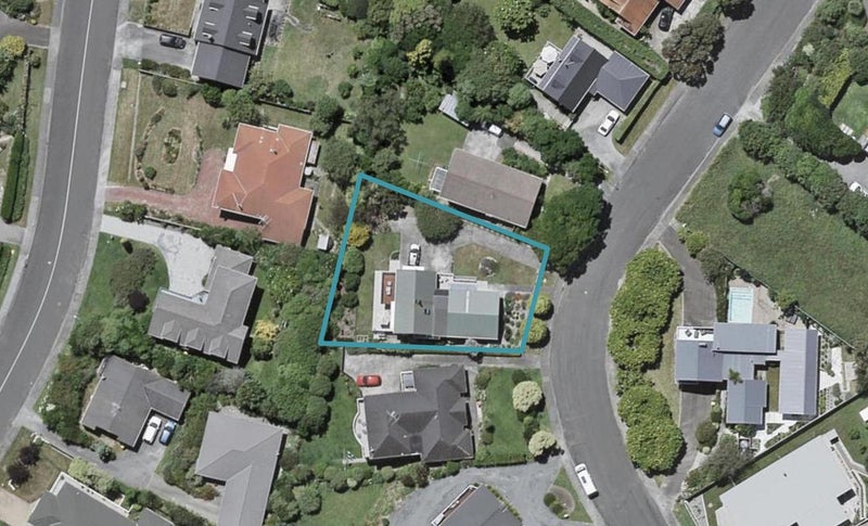 13 Kea Street, Waikanae - Carousel 1