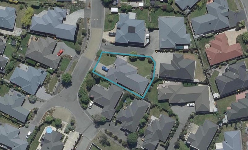 9 Hideaway Gate, Parklands, Christchurch - Carousel 1