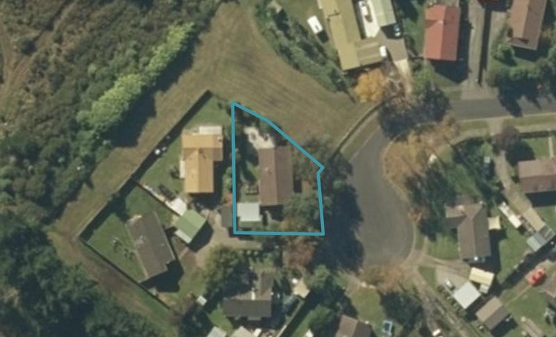 10 Paekitawhiti Street, Tūrangi - Carousel 1