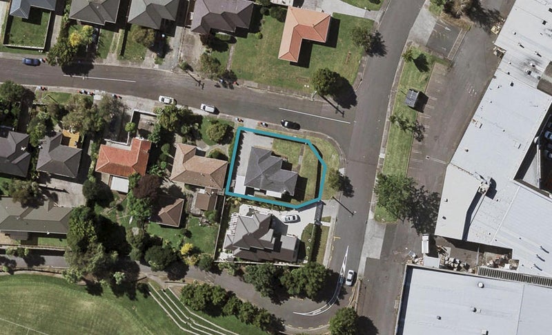2 McRae Road, Mount Wellington, Auckland - Carousel 1