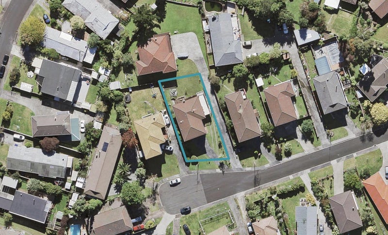 15 Darlington Place, Glendene, Auckland - Carousel 1