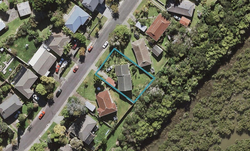 48 Sunline Avenue, Massey, Auckland - Carousel 1