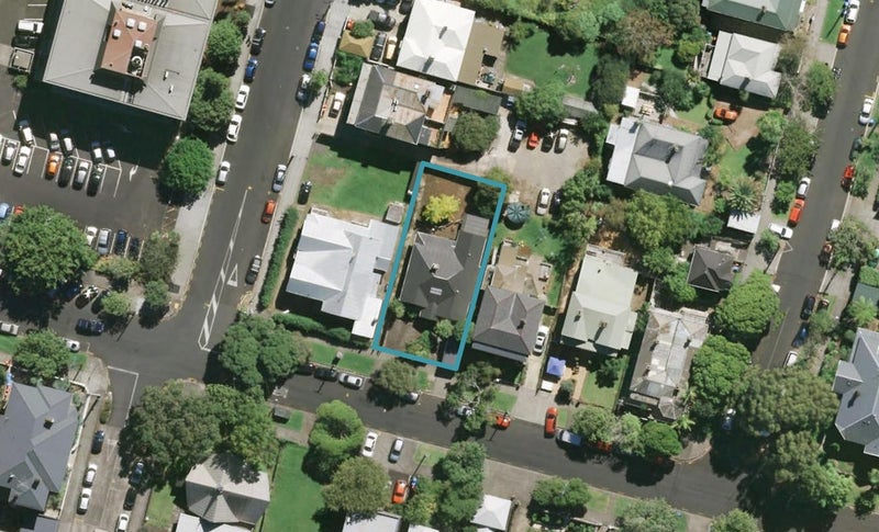 28 Carlton Gore Road, Grafton, Auckland - Carousel 1