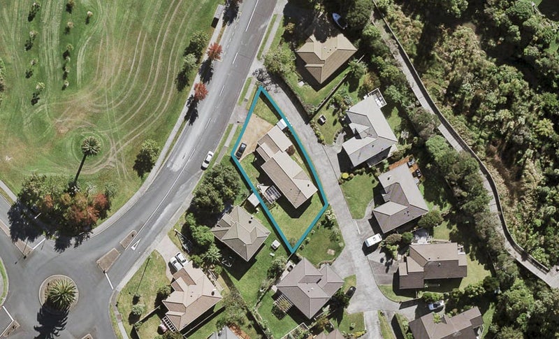 92 Barbados Drive, Unsworth Heights, Auckland - Carousel 1