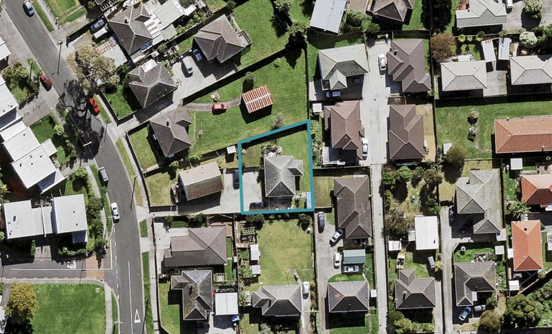 34 Ruahine Street, Avondale, Auckland - Carousel 1