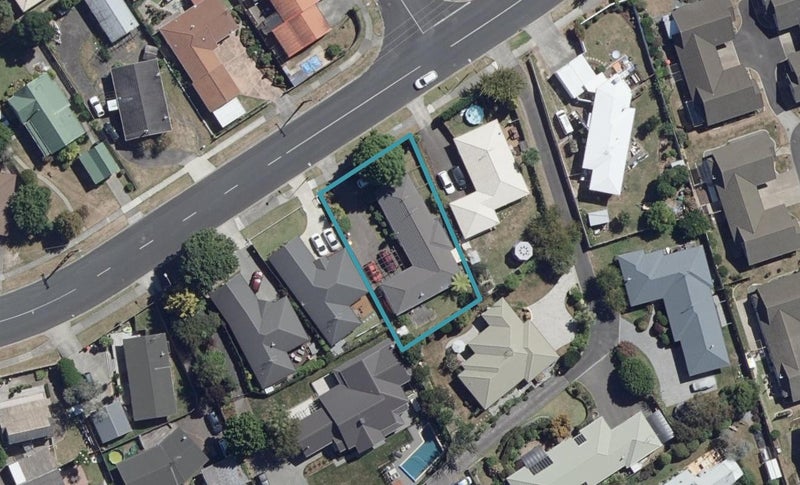 20 Endeavour Avenue, Flagstaff, Hamilton - Carousel 1