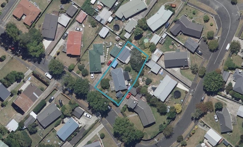4 Leeds Street, Silverdale, Hamilton - Carousel 1