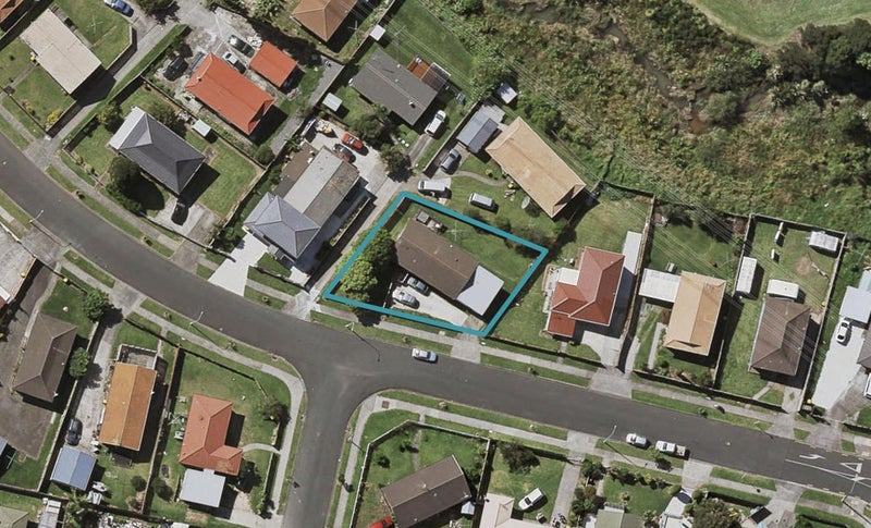 9 Belinda Avenue, Flat Bush, Auckland - Carousel 1
