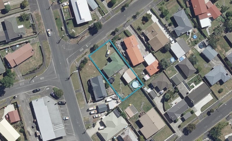 4 Minifie Avenue, Melville, Hamilton - Carousel 1