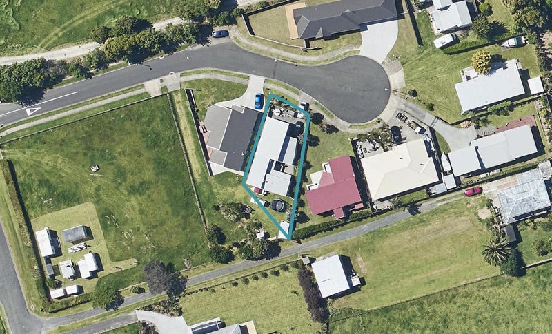 8 Seafoam Place, Waihi Beach, Waihi Beach - Carousel 1