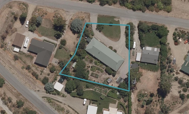 33 Domain Road, Bannockburn, Cromwell - Carousel 1