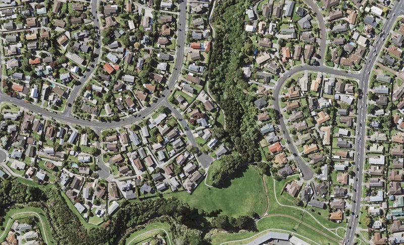 8A Coubray Place, Botany Downs, Auckland - Carousel 1