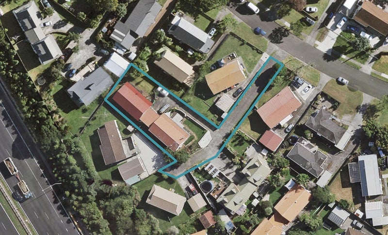 2/14 Leven Lane, Totara Heights, Auckland - Carousel 1