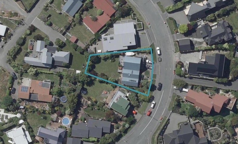 11 Santa Maria Avenue, Mount Pleasant, Christchurch - Carousel 1