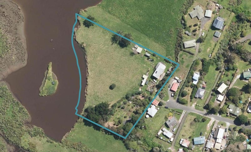 24 Tui Street, Ahipara, Kaitaia - Carousel 1