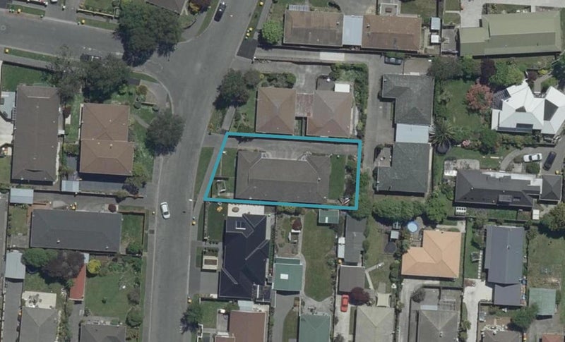 2/6 Salford Avenue, Redwood, Christchurch - Carousel 1