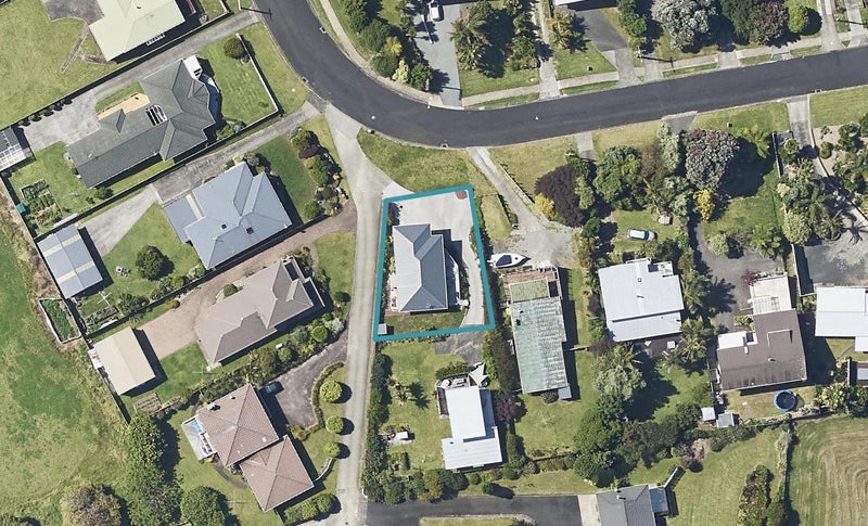 48 The Crescent, Waihi Beach, Waihi Beach - Carousel 1