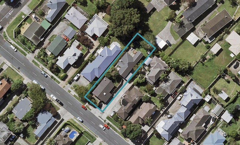 2/160 Nile Road, Milford, Auckland - Carousel 1