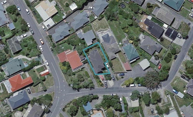 18A Tarawera Road, Johnsonville, Wellington - Carousel 1