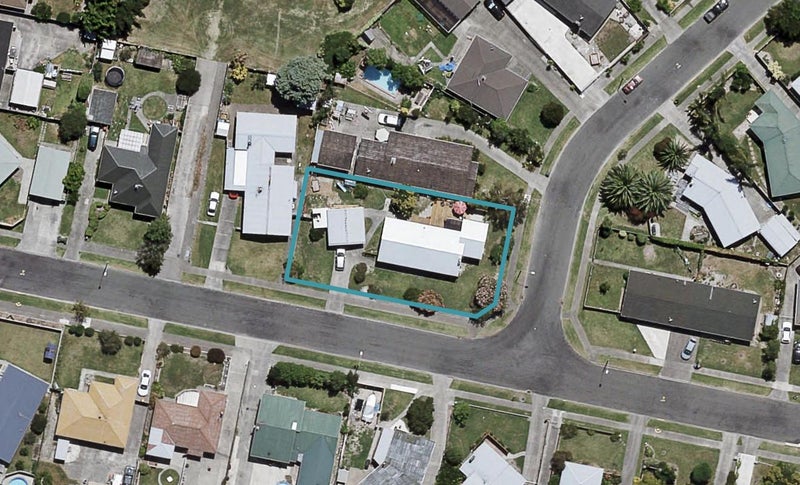 21 Clark Avenue, Pirimai, Napier - Carousel 1