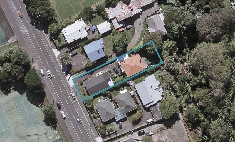 67A Mangorei Road, Strandon, New Plymouth - Carousel 1