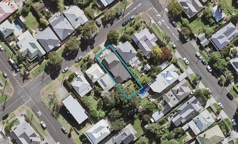104 Crummer Road, Grey Lynn, Auckland - Carousel 1