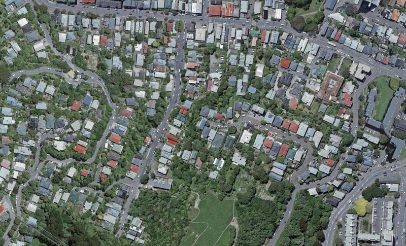 33 Maarama Crescent, Aro Valley, Wellington - Carousel 1